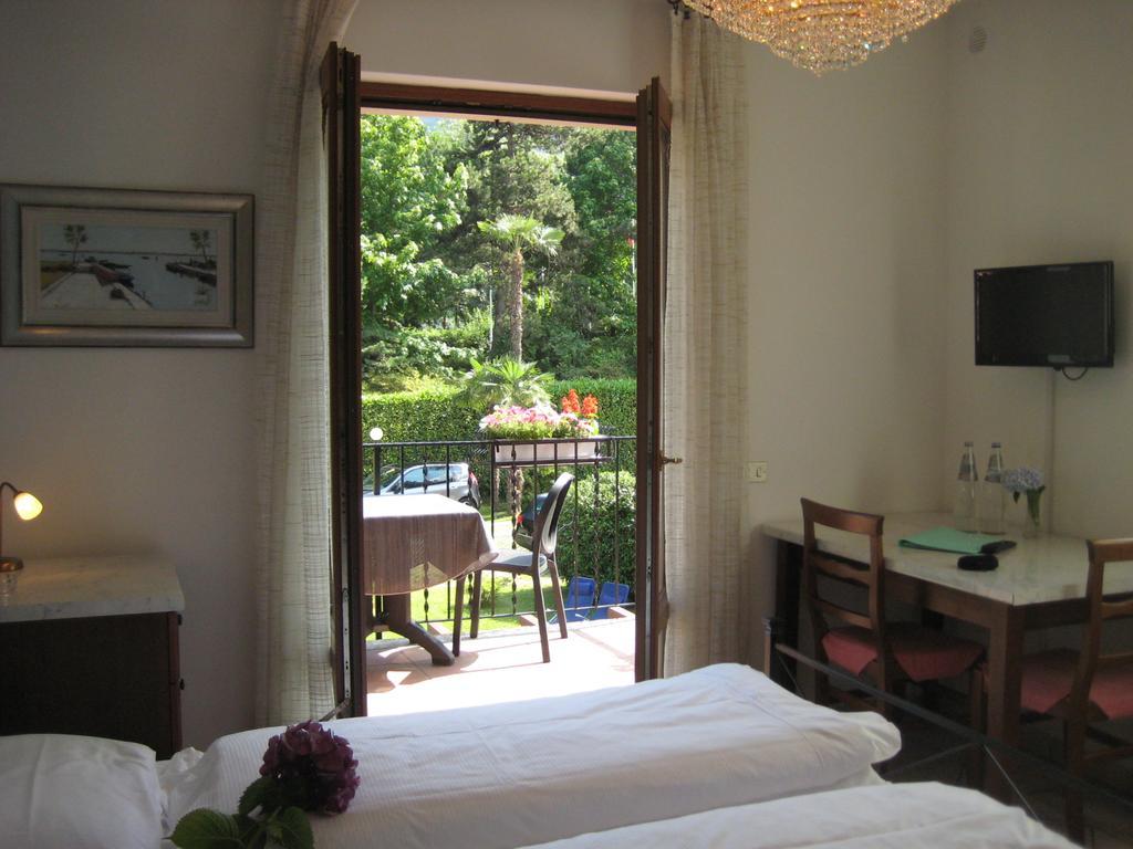 Villa Margherita Lake Maggiore Bilik gambar