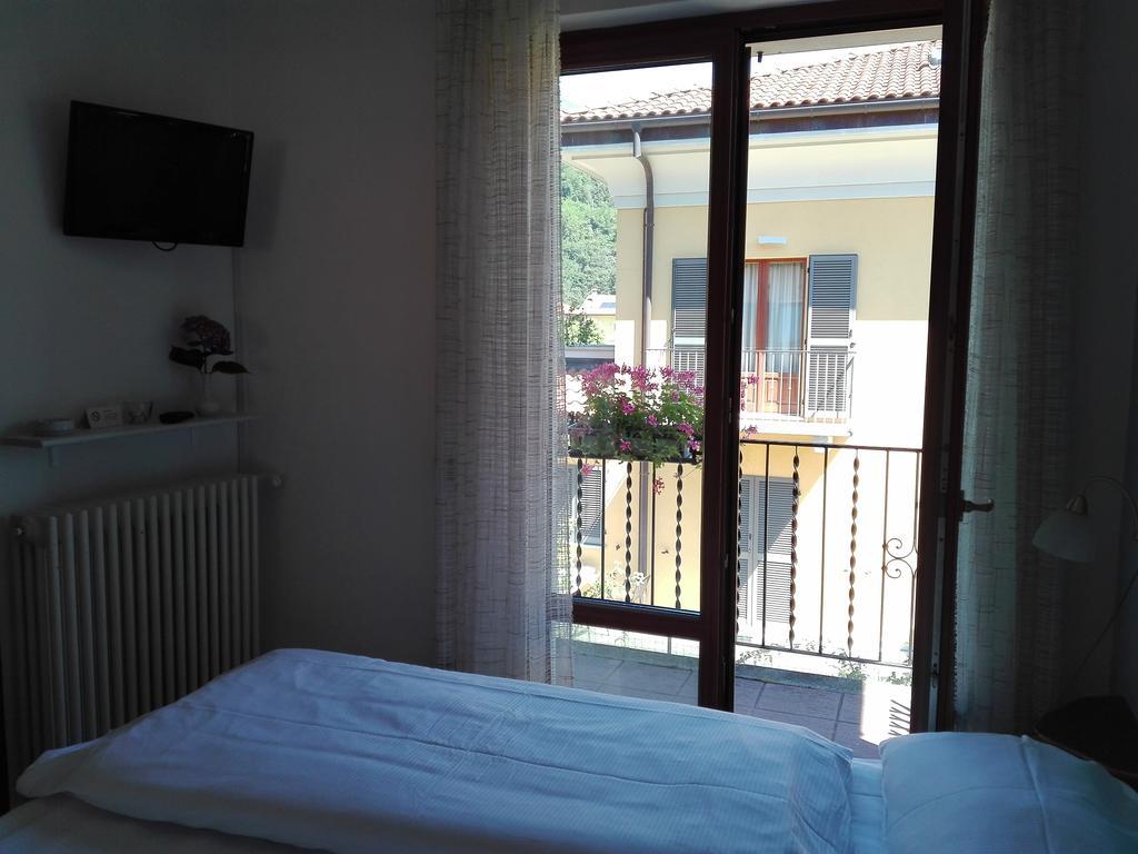Villa Margherita Lake Maggiore Luaran gambar