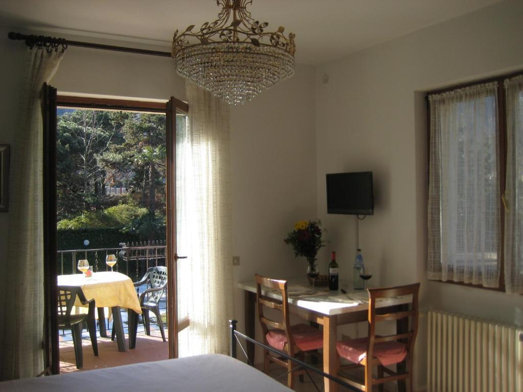 Villa Margherita Lake Maggiore Bilik gambar