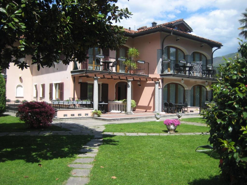 Villa Margherita Lake Maggiore Luaran gambar